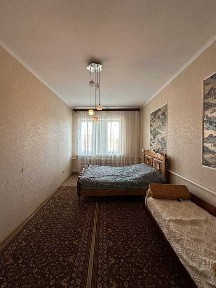 БЕЗ КОМІСІЇ! Капітальний будинок, 5 кім, цегляний, жилий стан.