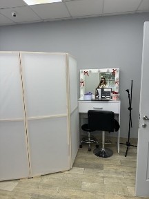 Оренда для майстрів нігтьового сервісу, нарошування вій, брови, ламін.