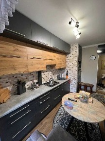 Ровно, Романа Шухевича ул., 8