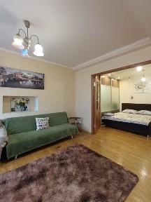 Сдам посуточно 3 комнаты квартира нагорка рядом с больниця Мечникова