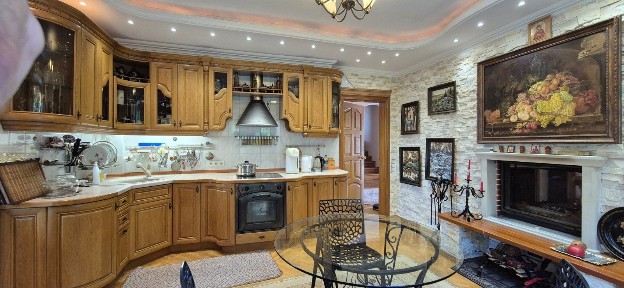 Аренда дома 550 м², Садова