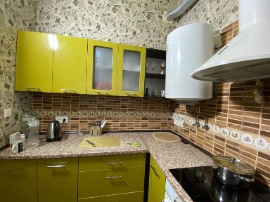 Продаётся 2-комнатная сталинка в историческом центре