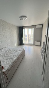 Оренда квартири Володимира Брожка 70