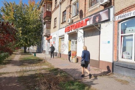 Фасадний магазин в оренду недалеко від ринку біля м. Ак. Барабашова