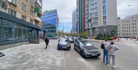 Магазин 65 м2 Французький квартал, Бульвар фонтанів, Central park