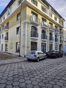 Торгове приміщення. Стометрівка.