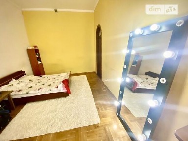 Кімната подобово на вул. Антоновича 18Б • ID 26217159