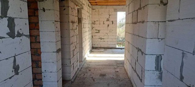 продам недобудований будинок. Якушинці. Біля сільської ради