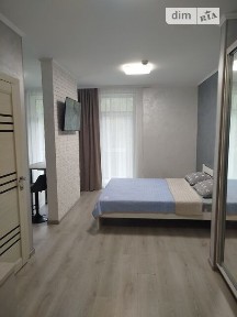 Здам подобово 1к квартиру на уроч. Ягниди 2, кв. 501 • ID 32230628