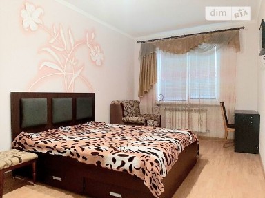 Здам подобово 1к квартиру на вул. Макогона • ID 31976459