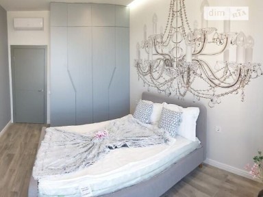 Здам подобово 3к квартиру на вул. Сімферопольська 2К • ID 31680425