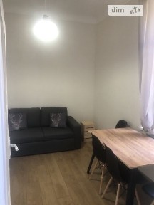 Здам подобово 2к квартиру на вул. Аркадія Жуковського 2 • ID 27660510