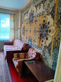 Двох поверховий будинок