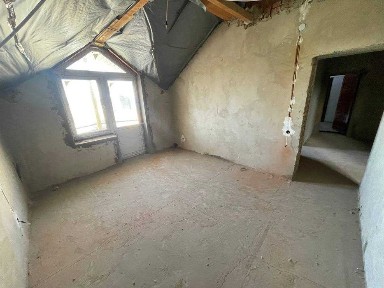 Продається 3-х кімнатна квартира з балконом у новобудові