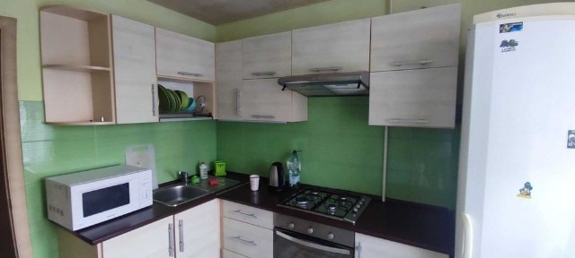 Сдается двухкомнатная квартира с ремонтом ул. Грязнова