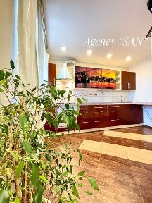 Здаю в оренду квартиру в Центрі вул. Новомістенська