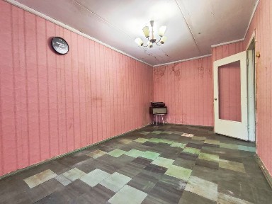 Продам 1 квартиру в центре массива