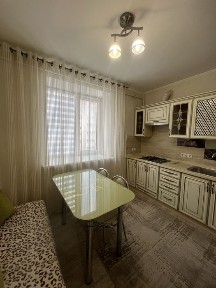 Здам в оренду однокімнатну на Буковинській