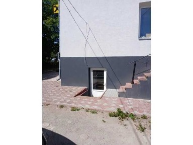 Нежитлові приміщення, 100,9 кв. м, сщ. Козова, вул. Грушевського, 27