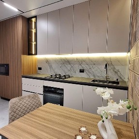 Продається сучасна 1 кімнатна квартира на Дружбі біля парку