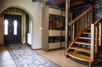 Оренда будинку в Карпатах, житло Верховина, котедж 