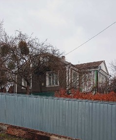 Продам будинок Маків та земельну ділянку.