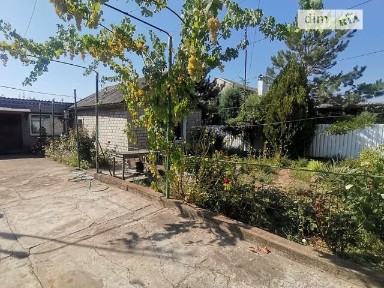 Продаж 1 поверхового будинку з опаленням і ділянкою на 7.5 сотки, 108.1 кв. м, 6 кімнат, на вул. Софії Русової • ID 33444998