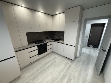 Новий ремонт. Фурманова. Новобудова. Цегла. Не кутова. 42м2