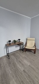 Продам гарну 2 кімнатну квартиру на Г. Кондратьєва біля театру Щепкіна