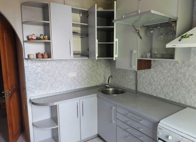 2к. Космос. Цегляний будинок. Окремі кімнати.