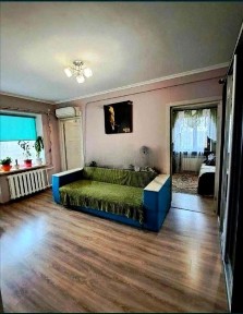 Затишна 3-кімнатна квартира вул. Мілютенка 42-А