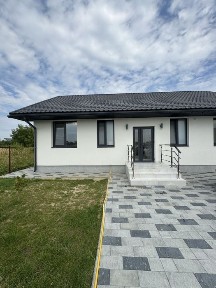 Продаж будинку в Баранинцях