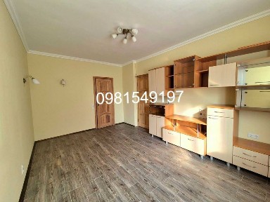 Продам однокімнатну, 2 поверх, розглядаєм безготівку та держ програми