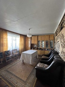 Продається трикімнатна квартира по вулиці Мазепи в місті Коломия.