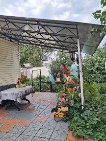 Будинок, Казбет - центр. Готовий до проживання.