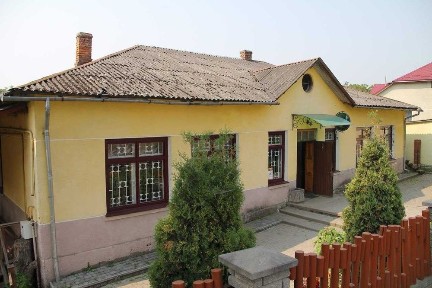 Продаж, Комерційний об'єкт 200 кв. м, Самбірський район, с. Чайковичі