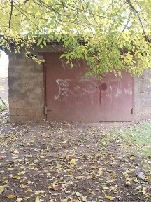 Продам 2х кімнатну квартиру и гараж на Піонері по Тухачевського 14