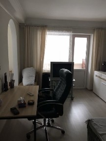 Оренда 1-к вул Ніщинського 10-б, метро Вокзальна