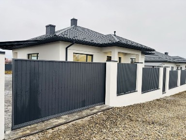 Новий одноповерховий будинок