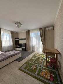 2к з великою кухнею