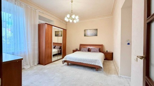 Двокімнатна квартира/ Метро Ярослава Мудрого