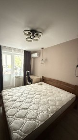 Продаж 4-кім. квартири в цегляному будинку, Подільський район.