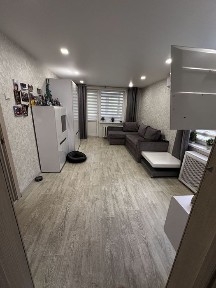 3 кімнатна квартира в Центрі з дизайнерським ремонтом[]