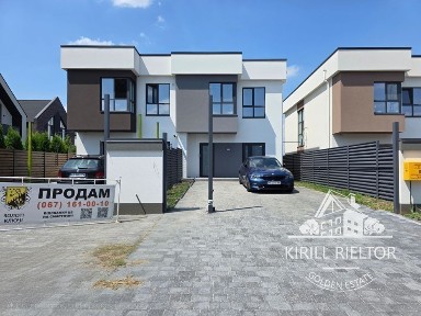 В коттеджном городке «Золотые Ключи» продается современный дуплекс