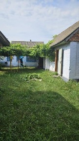 Здається хата в селі Голодьки.