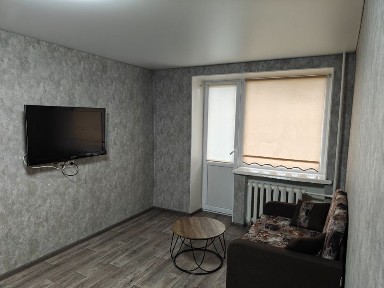 Продам однокімнатну квартиру в центрі