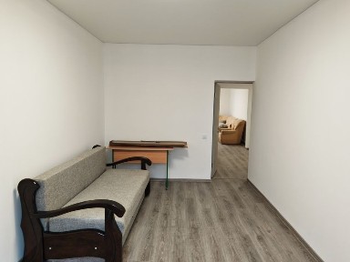 Простора 2-ох кімнатна квартира з якісним ремонтом