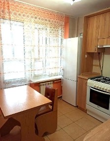 Оренда 3к. Вернадського 87, м. Академмістечко 3хв пішки.