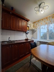 Продаж 3 км, Поверх 2/5