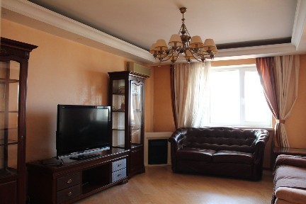 Киев, Анны Ахматовой ул., 13